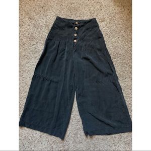 Charcoal, Wide Leg Zara Pants 🖤